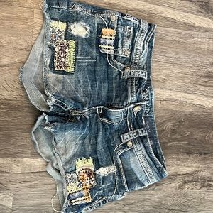 Women’s size 25 Grace in La shorts